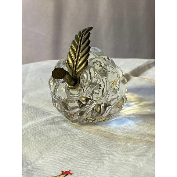 Clear Crystal Grape Cluster Paperweight / Figurine - Picture 9 of 10